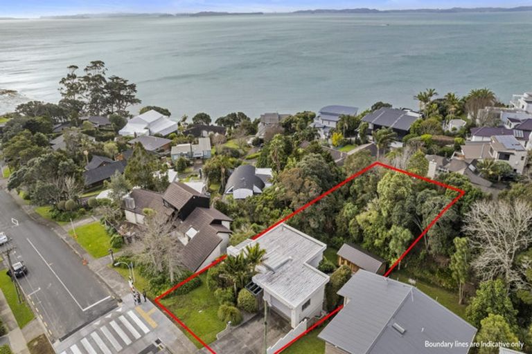 Photo of property in 127 Mellons Bay Road, Mellons Bay, Auckland, 2014