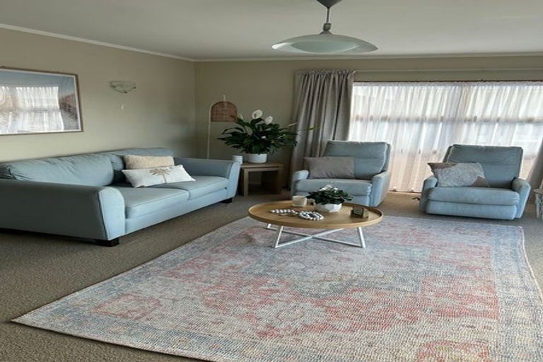 Photo of property in 1/9 Belmere Rise, Farm Cove, Auckland, 2012