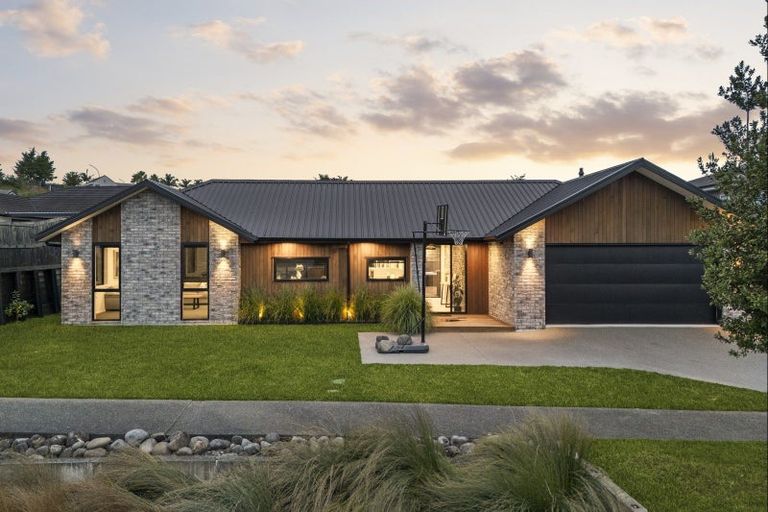 Photo of property in 17 Riverpoint Glade, Flagstaff, Hamilton, 3210