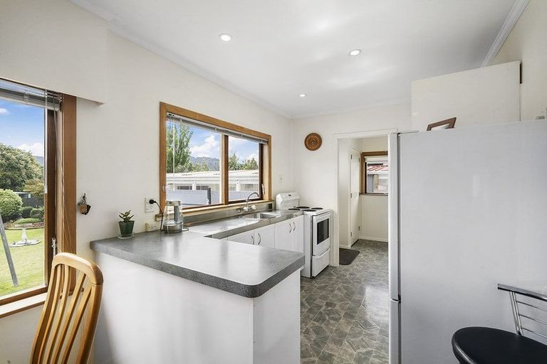 Photo of property in 140 Wainuiomata Road, Wainuiomata, Lower Hutt, 5014