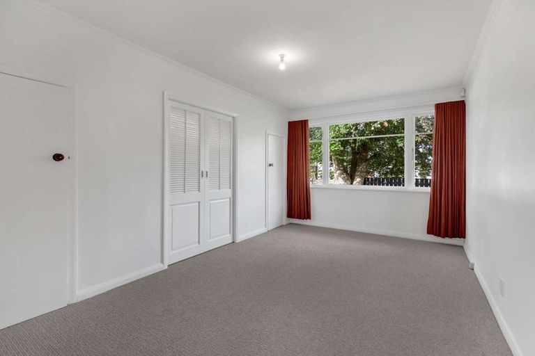 Photo of property in 6 Trent Avenue, Hokowhitu, Palmerston North, 4410