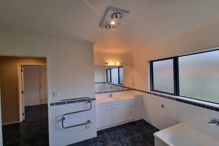 Photo of property in 45 Duggan Drive, Owhata, Rotorua, 3010