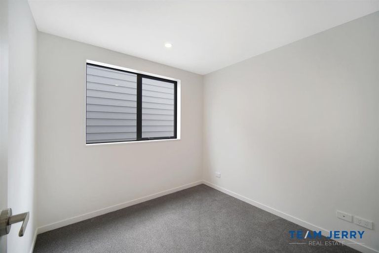 Photo of property in 35 Survila Street, Papakura, 2110
