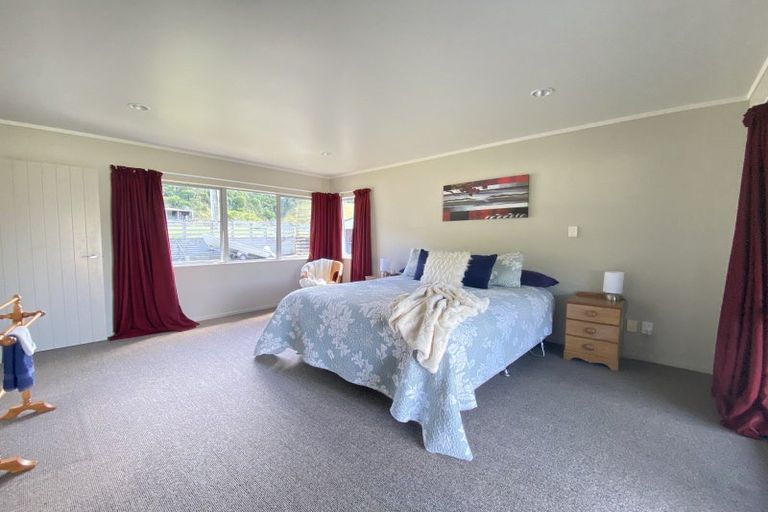 Photo of property in 177 Te Mahoe Road, Mokau, 4376