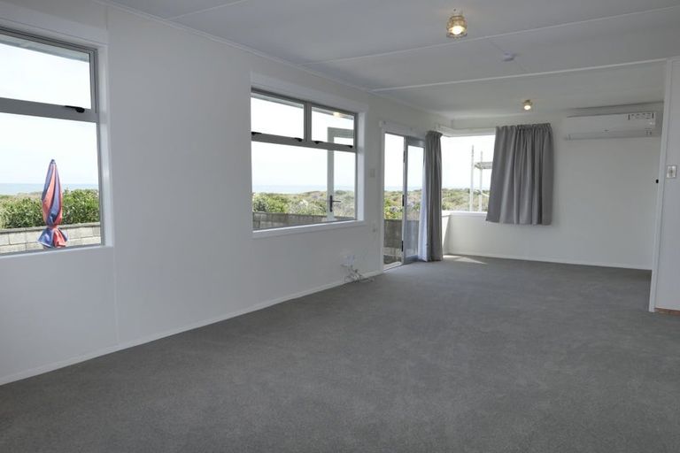 Photo of property in 7 Kent Avenue, Waitarere Beach, Levin, 5510