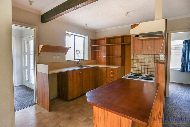 Photo of property in 11 Mappleton Avenue, Burnside, Christchurch, 8053