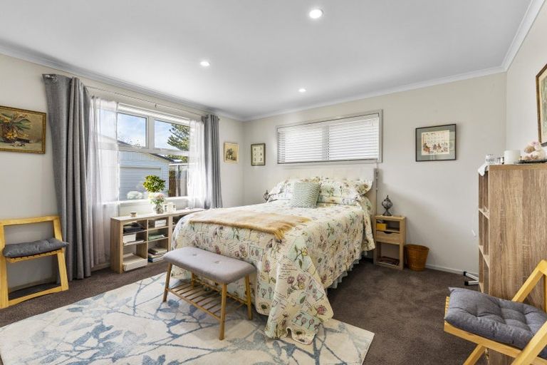 Photo of property in 98 Matai Street, Castlecliff, Whanganui, 4501