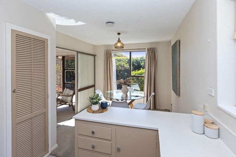 Photo of property in Birchdale Courts, 1/69a Yaldhurst Road, Sockburn, Christchurch, 8042