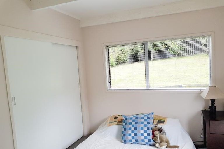 Photo of property in 2/12 King Richard Place, Browns Bay, Auckland, 0630