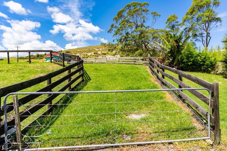 Photo of property in 2305 State Highway 12, Paparoa, 0571