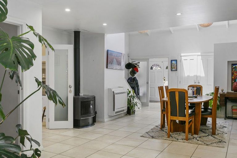Photo of property in 1/13 Rainbow Drive, Rainbow Point, Taupo, 3330