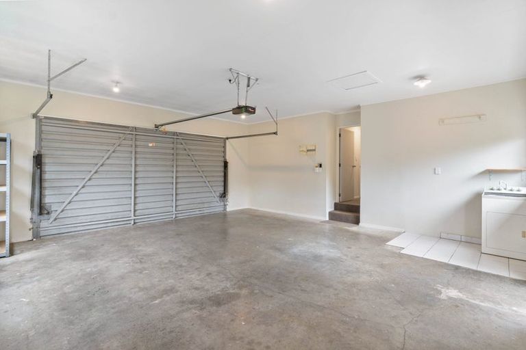Photo of property in 1/21 Westview Court, Somerville, Auckland, 2014