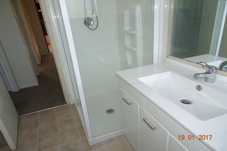 Photo of property in 8 Crescent Road, Otumoetai, Tauranga, 3110