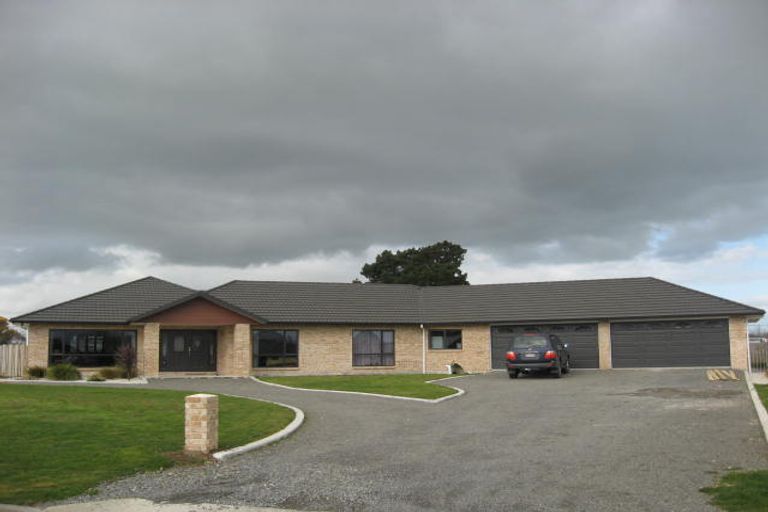 Photo of property in 24 Kenwyn Drive, Carterton, 5713