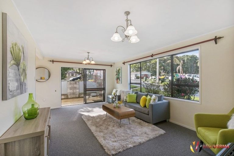 Photo of property in 1/53 Great South Road, Takanini, 2112