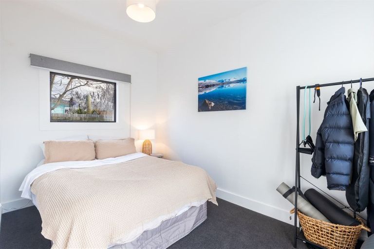 Photo of property in 7c Avonhead Road, Avonhead, Christchurch, 8042