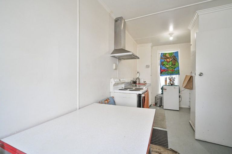 Photo of property in 713-715 Kiwi Street, Camberley, Hastings, 4120