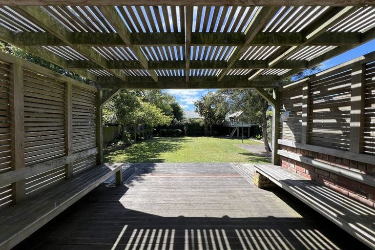Photo of property in 12 Kensington Avenue, Mairehau, Christchurch, 8013