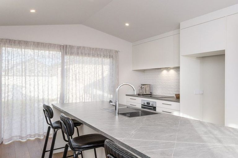 Photo of property in 12 Ruia Crescent, Cambridge, 3434