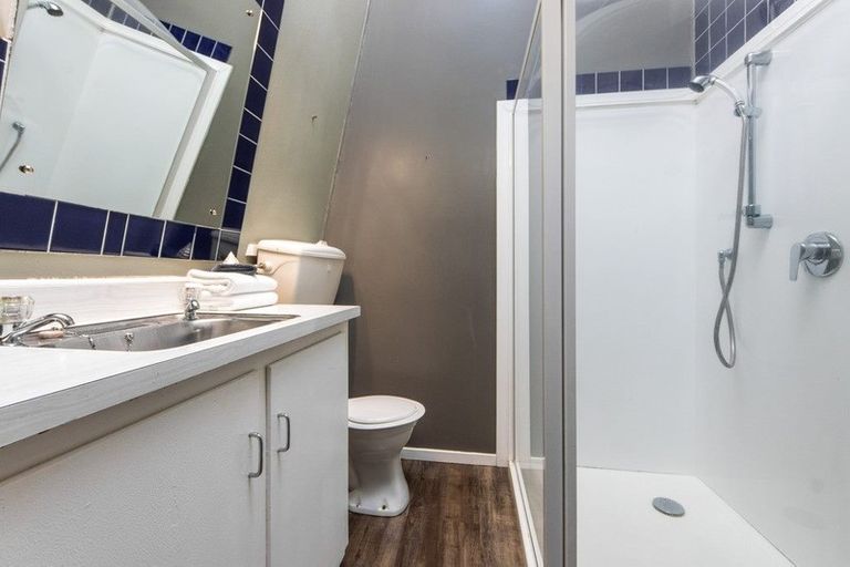 Photo of property in 1/20 Maritime Terrace, Birkenhead, Auckland, 0626