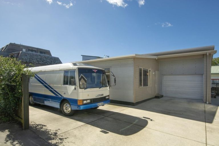 Photo of property in 46e Percy Road, Papamoa Beach, Papamoa, 3118