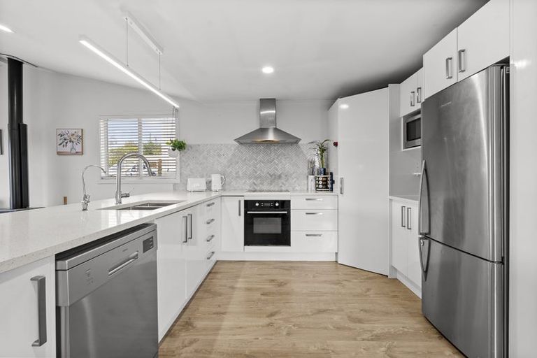 Photo of property in 36 Trigg Road, Huapai, Kumeu, 0810