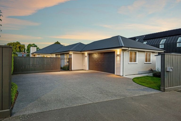 Photo of property in 104 Wairakei Road, Bryndwr, Christchurch, 8052