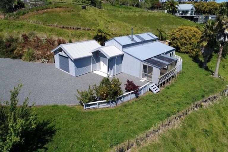 Photo of property in 383 Kaitemako Road, Welcome Bay, Tauranga, 3175