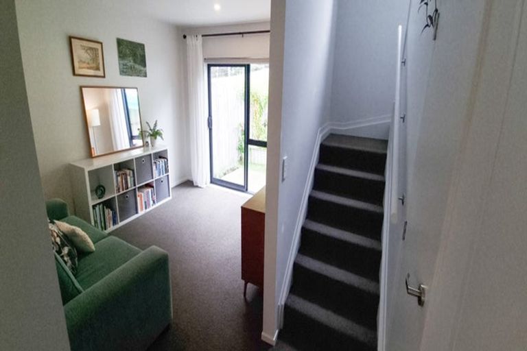 Photo of property in 86 Matawhanga Drive, Wattle Downs, Auckland, 2103