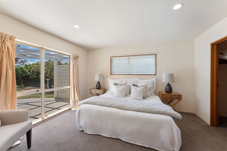 Photo of property in 166 Queenspark Drive, Parklands, Christchurch, 8083