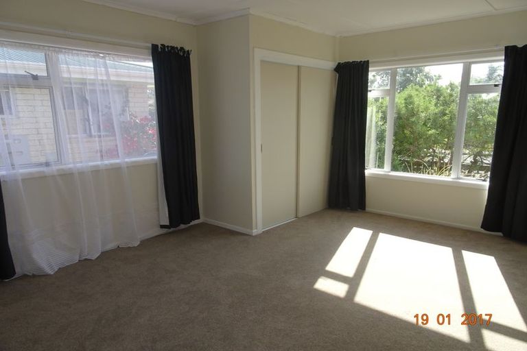 Photo of property in 8 Crescent Road, Otumoetai, Tauranga, 3110