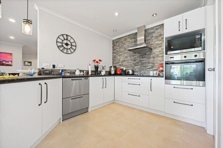 Photo of property in 35 Stoneleigh Drive, Chartwell, Hamilton, 3210