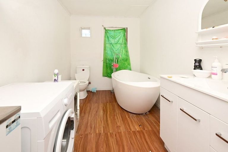 Photo of property in 18 Birdwood Road, Pukekohe, 2120