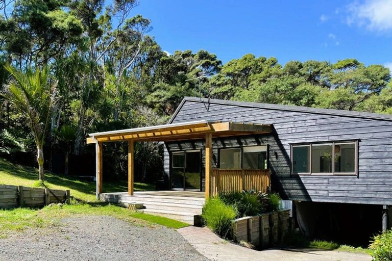 Photo of property in 303 School Road, Waimauku, 0881