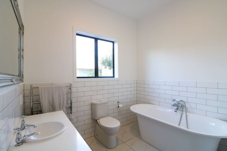 Photo of property in 16 Collingwood Street, Highfield, Timaru, 7910