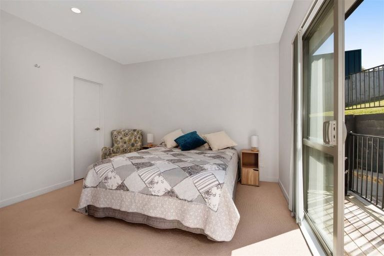 Photo of property in 1 Astrolabe Place, Gulf Harbour, Whangaparaoa, 0930