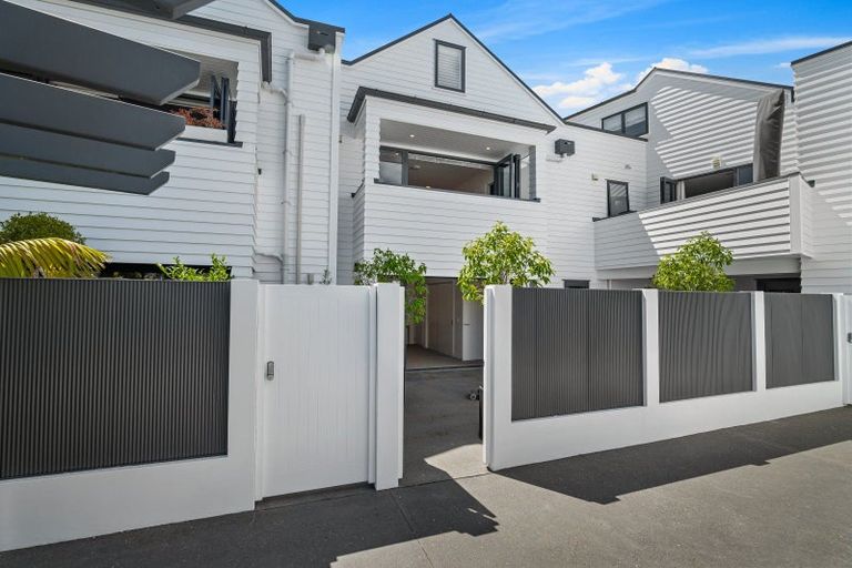Photo of property in G 03/29 King Edward Parade, Devonport, Auckland, 0624