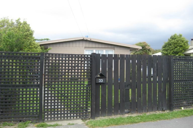 Photo of property in 33 Tuckers Road, Redwood, Christchurch, 8051