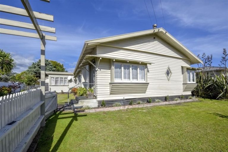 Photo of property in 8 Dittmer Street, Otaki, 5512