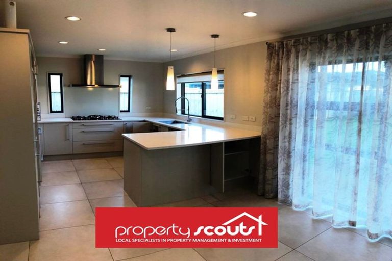 Photo of property in 54 Turnberry Drive, Wattle Downs, Auckland, 2103