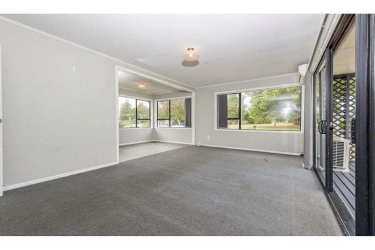 Photo of property in 13 Kamaka Road, Mangere Bridge, Auckland, 2022