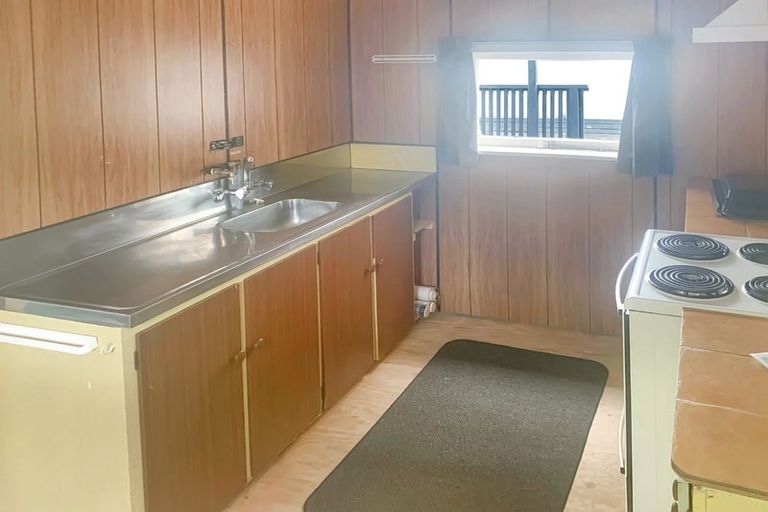 Photo of property in 145 Kahukura Avenue, Waitarere Beach, Levin, 5510