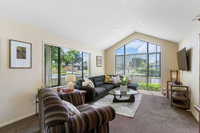 Photo of property in 1 Ballybay Road, East Tamaki, Auckland, 2016
