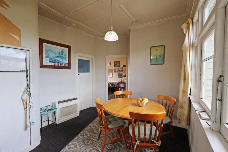 Photo of property in 23 Nichol Street, Heidelberg, Invercargill, 9812