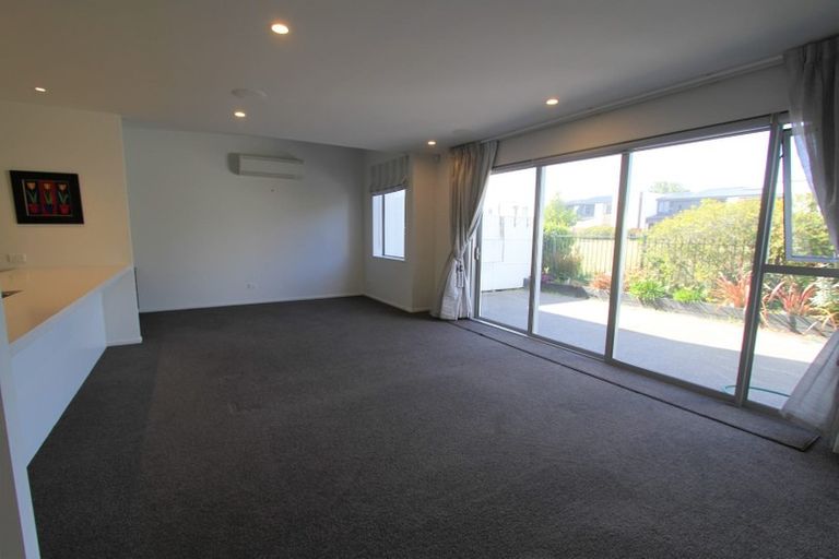 Photo of property in 15 Seager Lane, Hillmorton, Christchurch, 8024