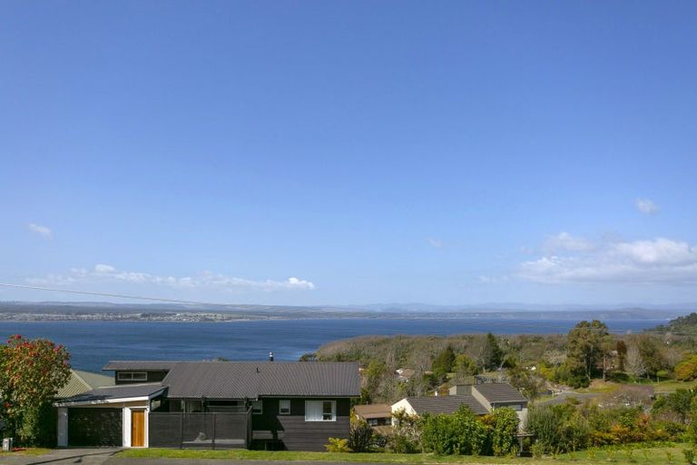 Photo of property in 86 Wakeman Road, Acacia Bay, Taupo, 3330
