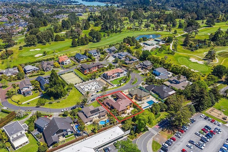 Photo of property in 25 Oak Manor Drive, Albany, Auckland, 0632