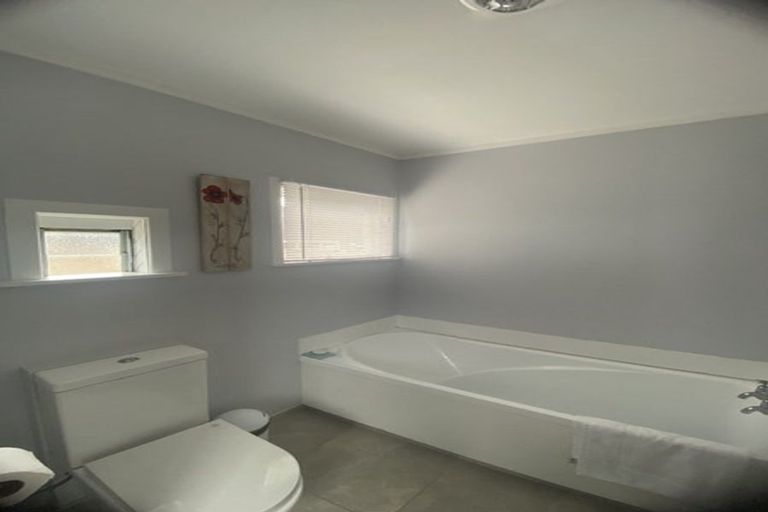 Photo of property in 21 Clifton Road, Haumoana, 4102