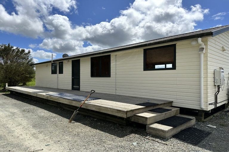 Photo of property in 357 Oneriri Road, Kaiwaka, 0573