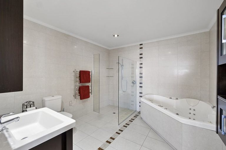 Photo of property in 22b Findlay Street, Moturoa, New Plymouth, 4310